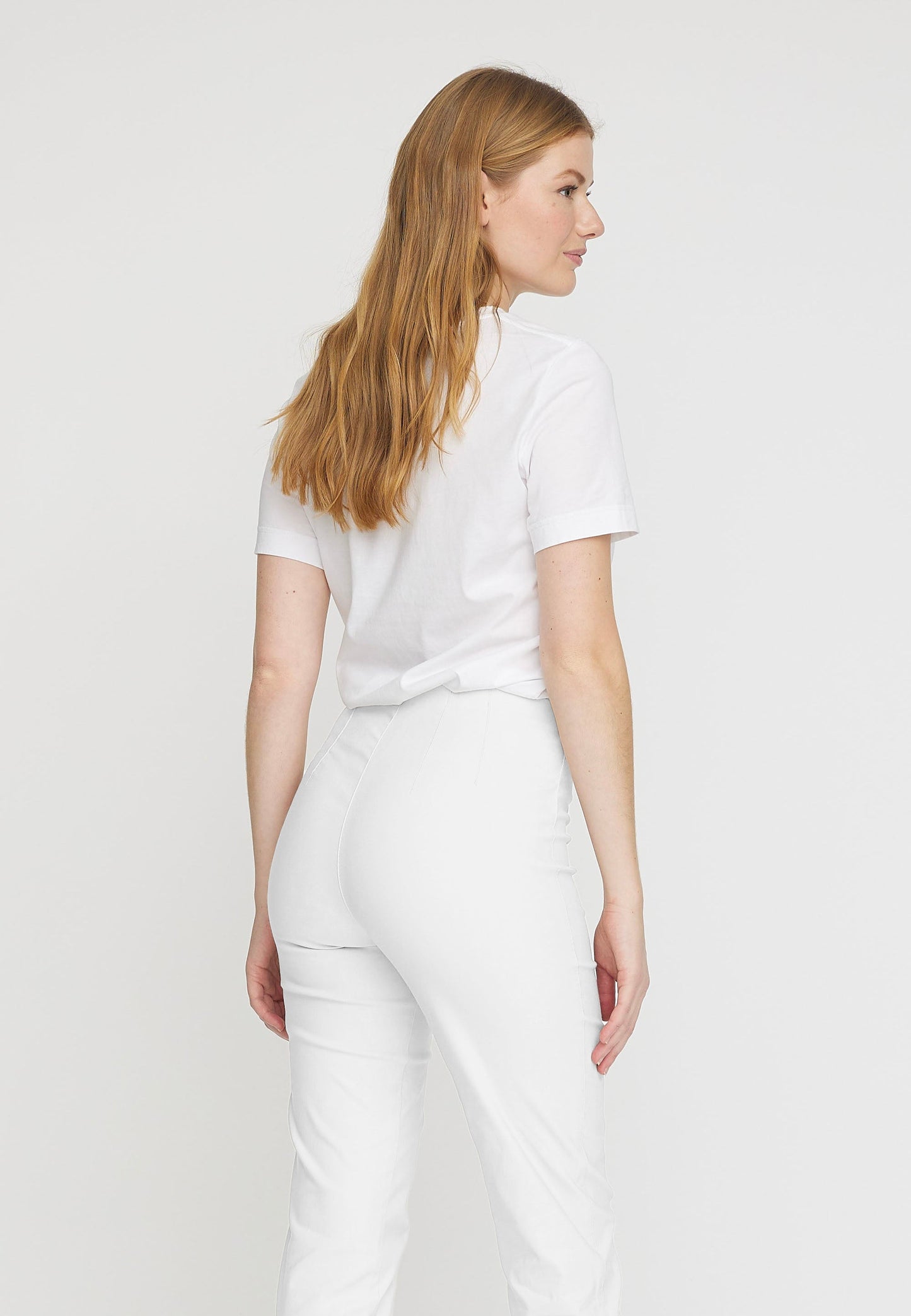 Betty Regular - Medium Length - White