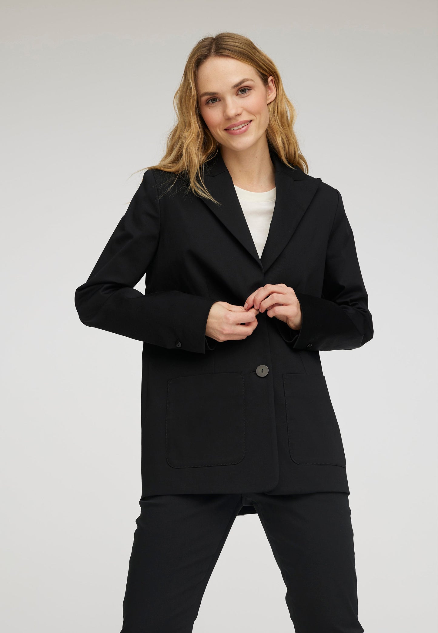 Britt Blazer 76cm - Black