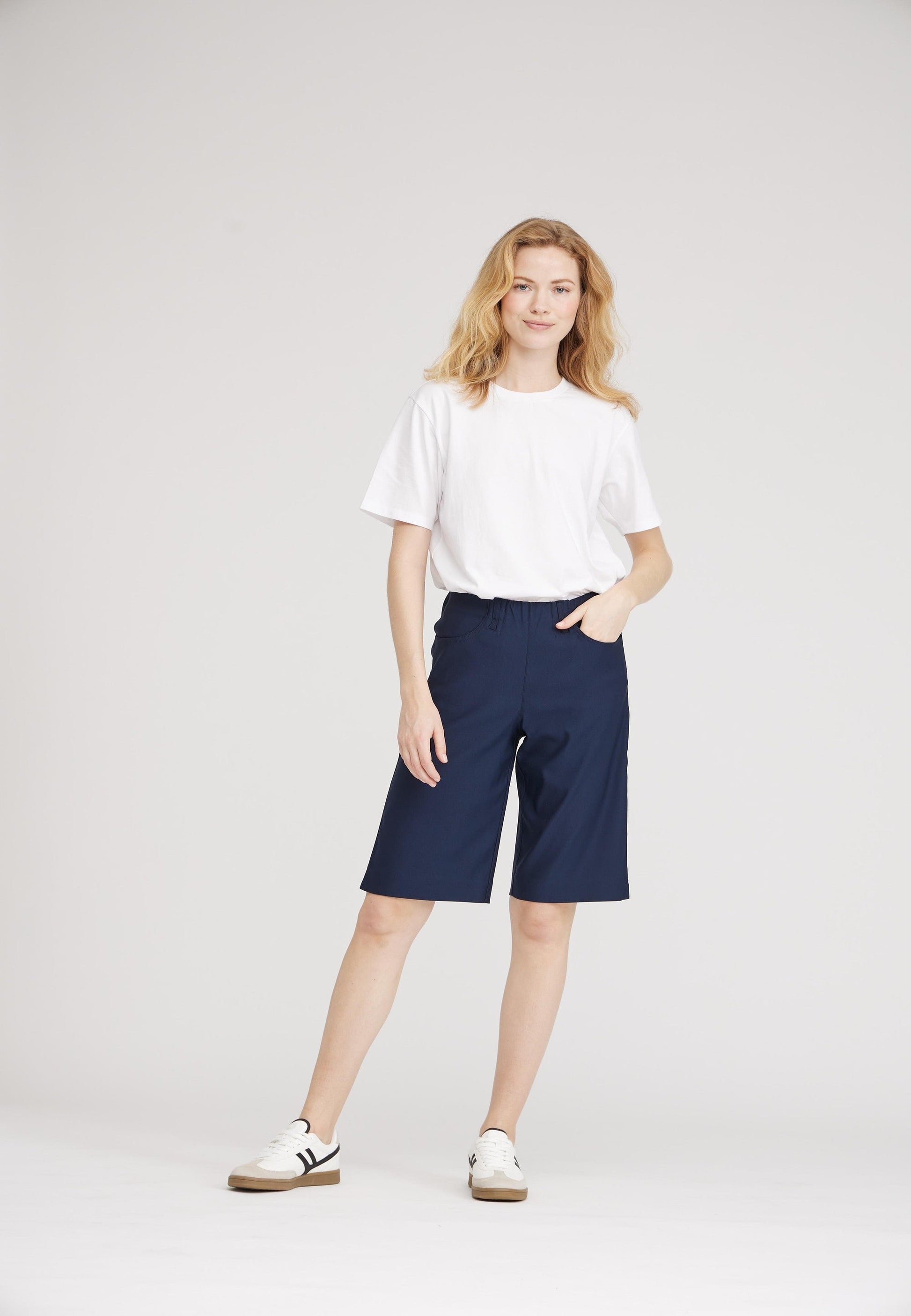 LAURIE  Donna Loose Shorts Trousers LOOSE 49000 Navy