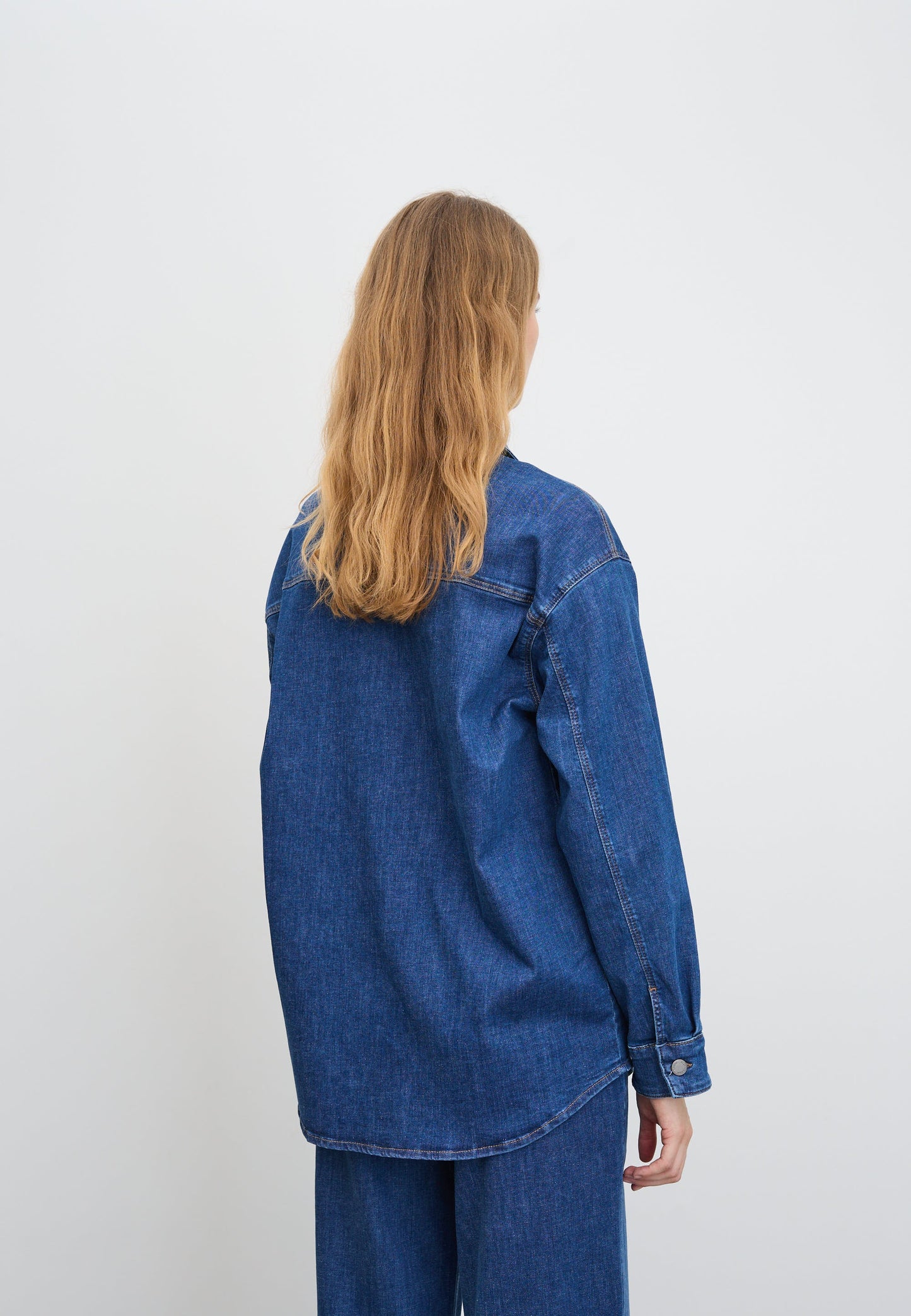 Mille Oversize Shirt Jacket - Long Sleeve - Washed Blue Denim