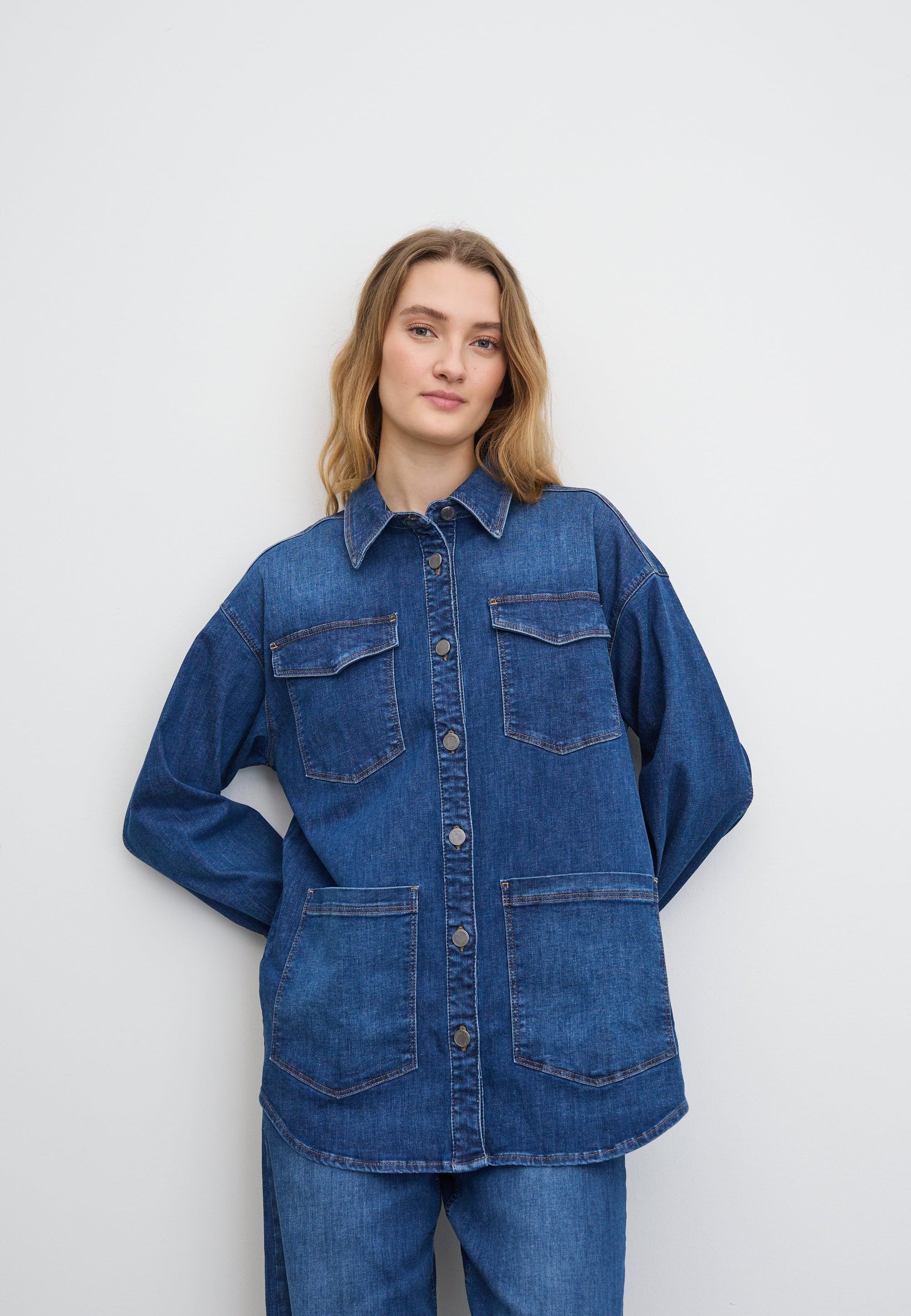 LAURIE Mille Oversize Shirt Jacket - Long Sleeve Oversized 49399 Washed Blue Denim